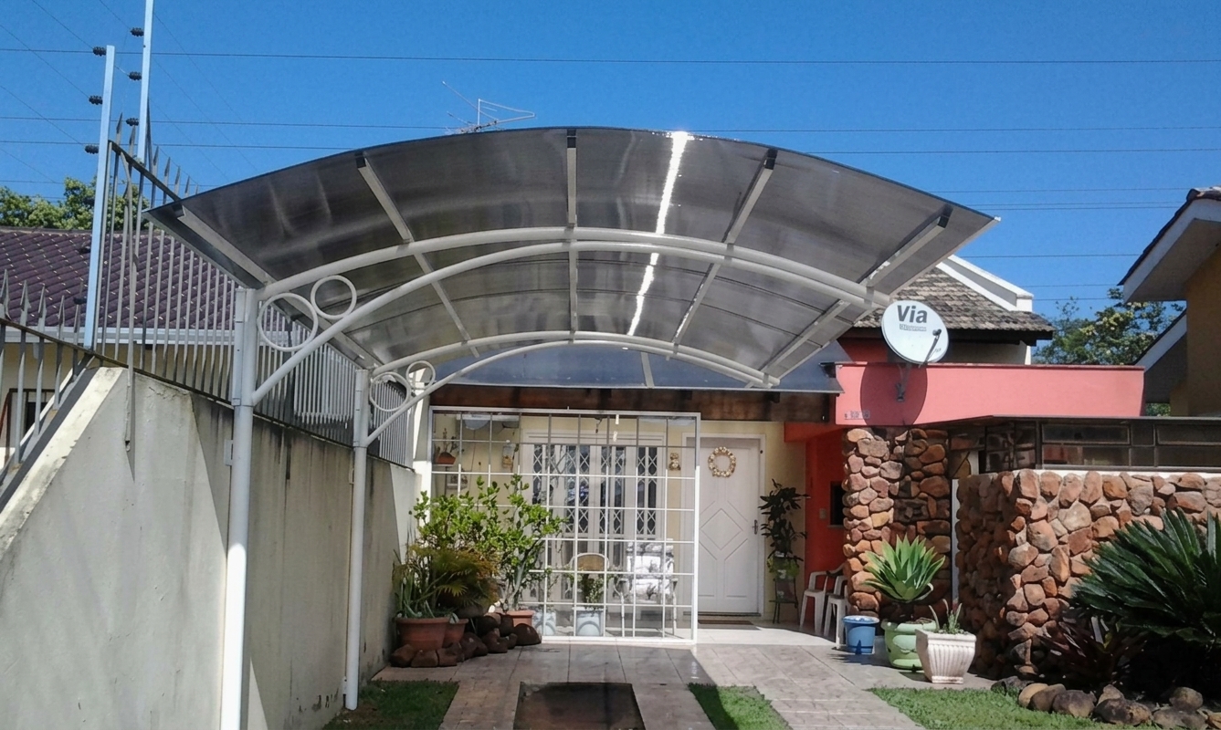 Cobertura ArcadaCurva em Policarbonato para Garagem